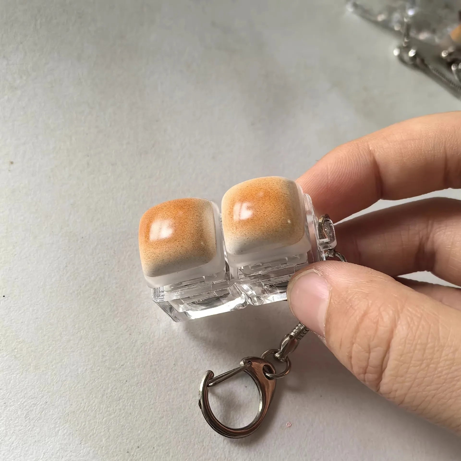 Llavero Keycap Pan Kawaii | Antiestrés Mecánico